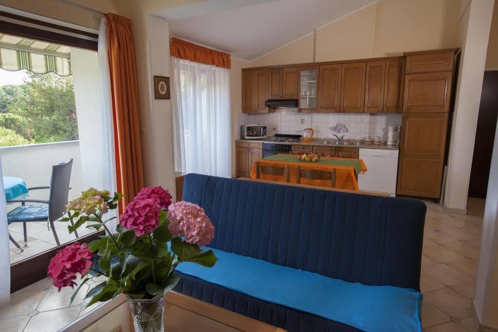Apartments Villa Ban โรวีน ภายนอก รูปภาพ