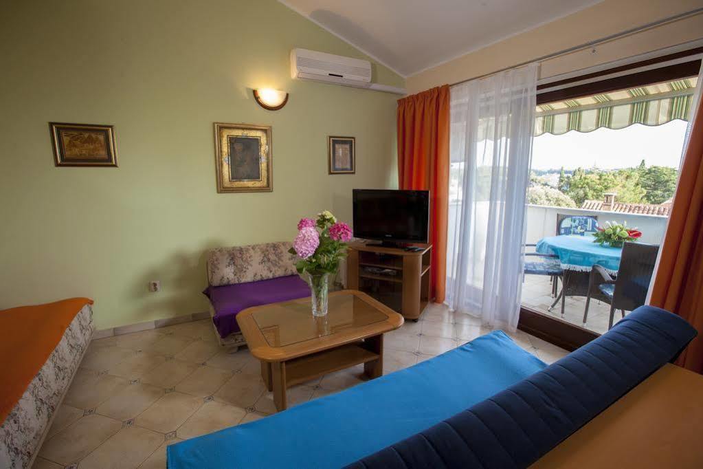 Apartments Villa Ban โรวีน ภายนอก รูปภาพ
